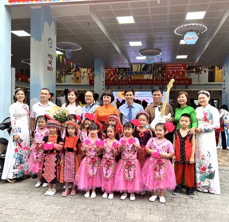 Các hoạt động của học sinh trường Tiểu học Phan Chu Trinh chào mừng Ngày nhà giáo Việt Nam 20/11/2022
