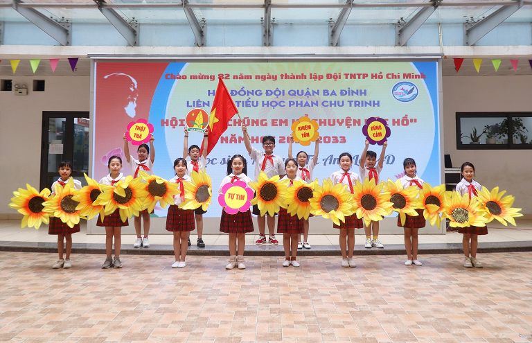 Liên đội Tiểu học Phan Chu Trinh tham gia cuộc thi “Kể chuyện Bác Hồ” Chào mừng kỷ niệm 82 năm ngày thành lập Đội TNTP Hồ Chí Minh