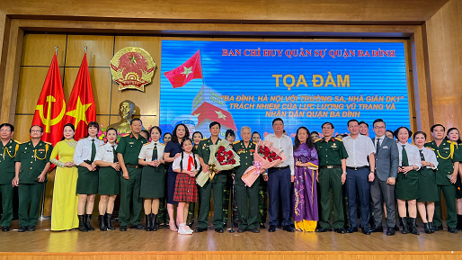 Vinh dự và tự hào thầy trò trường Tiểu học Phan Chu Trinh tham gia Tọa đàm “Ba Đình, Hà Nội với Trường Sa nhà giàn DK1”