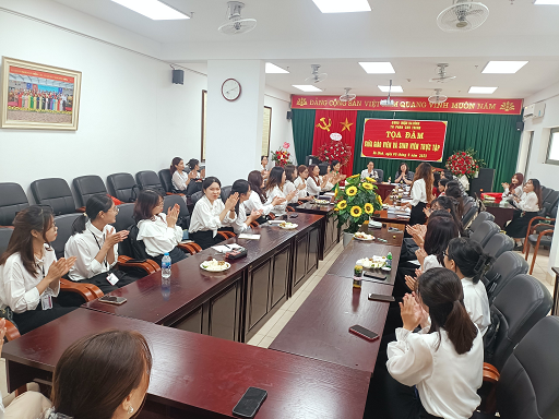 Trường Tiểu học Phan Chu Trinh chào đón  đoàn Giáo sinh thực tập đến từ Trường ĐH Thủ đô Hà Nội